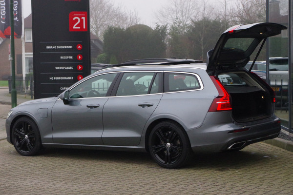 Volvo V60 2.0 T8 Twin Engine 390 PK AWD Inscription, Panoramadak, Leder, Camera