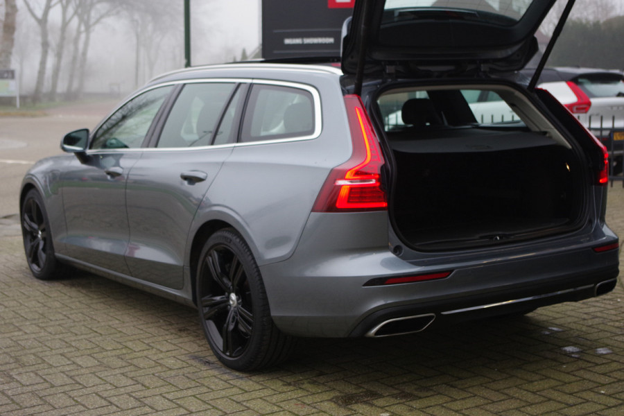 Volvo V60 2.0 T8 Twin Engine 390 PK AWD Inscription, Panoramadak, Leder, Camera