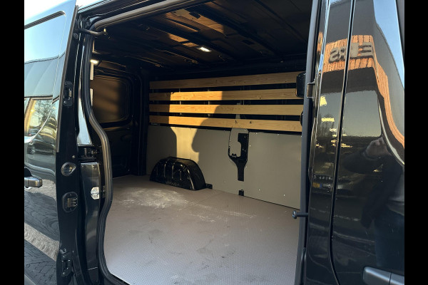 Renault Trafic 2.0 dCi 130 T30 L2H1 Work Edition Airco LED DAB+ Cruise PDC Schuifdeur Rechts