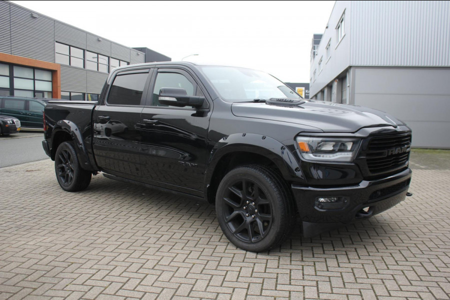 Dodge Ram 1500 Larami Black Edition 5.7 V8 4x4 Crew Cab LPG onderbouw