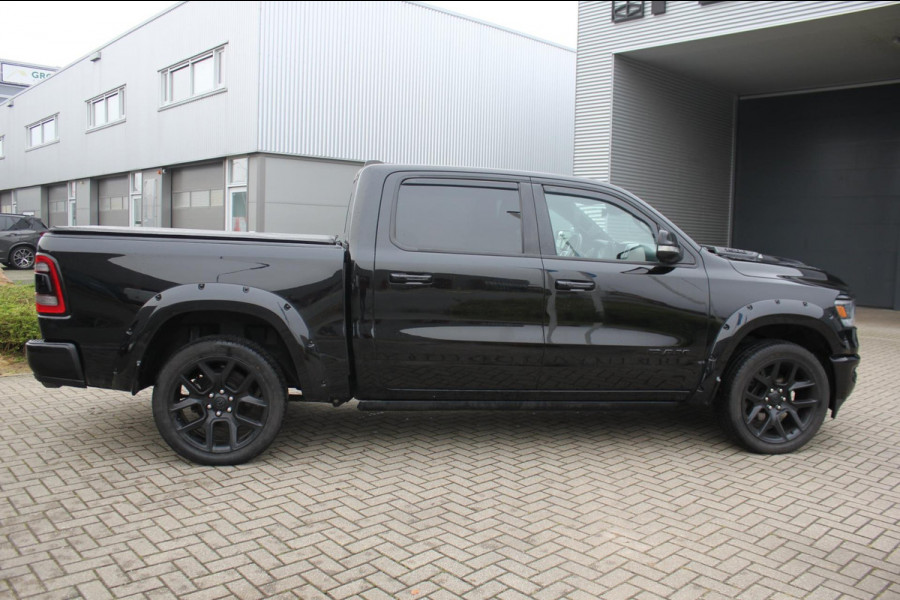 Dodge Ram 1500 Larami Black Edition 5.7 V8 4x4 Crew Cab LPG onderbouw