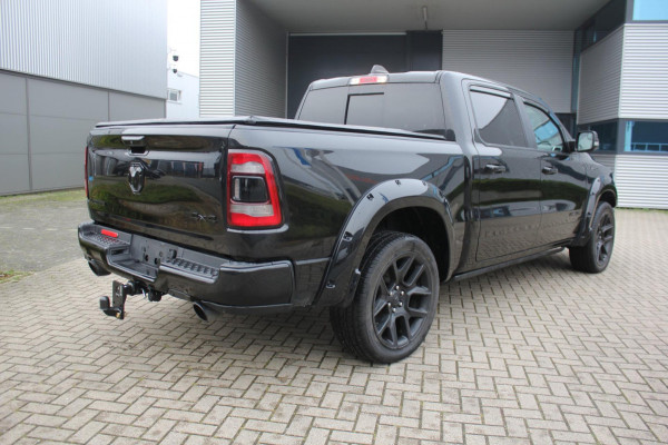 Dodge Ram 1500 Larami Black Edition 5.7 V8 4x4 Crew Cab LPG onderbouw