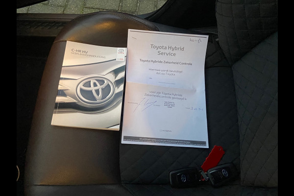 Toyota C-HR 1.8 Hybrid Executive | ORIG. NL. NAP KM. | RIJKLAARPRIJS