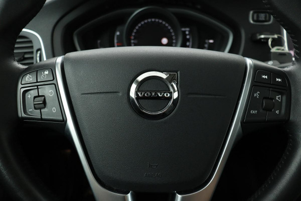 Volvo V40 1.5 T3 Dynamic Edition | Panoramadak | Adaptive cruise | Stoelverwarming | Park Assist | Full LED | Camera | Keyless