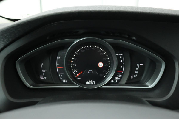 Volvo V40 1.5 T3 Dynamic Edition | Panoramadak | Adaptive cruise | Stoelverwarming | Park Assist | Full LED | Camera | Keyless