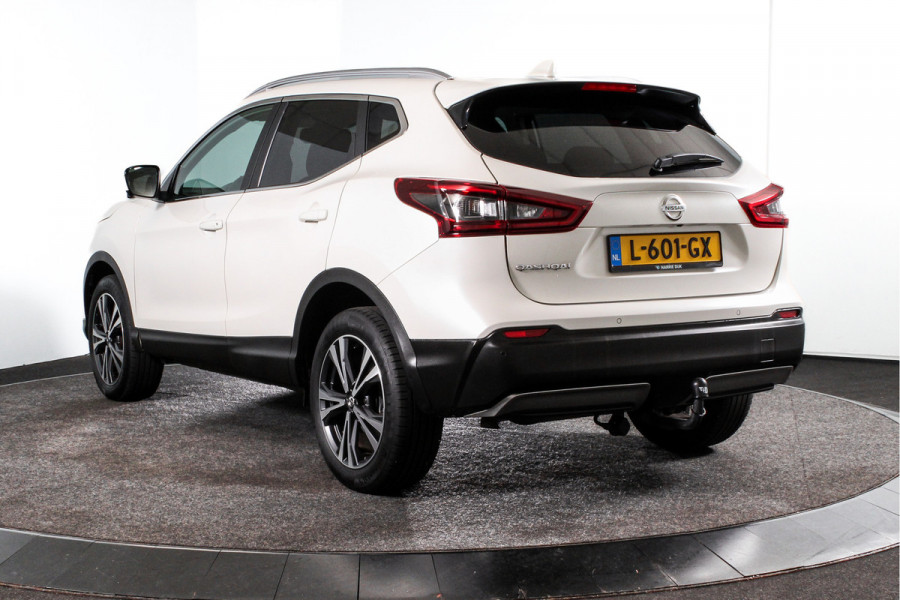 Nissan QASHQAI 1.3 DIG-T 155 PK Design Edition Automaat | Pano | Cruise | Stuurverwarming | 360 Camera | PDC | NAV + App.Connect | Auto.Airco | LM 18" |