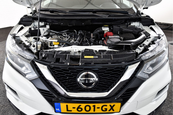 Nissan QASHQAI 1.3 DIG-T 155 PK Design Edition Automaat | Pano | Cruise | Stuurverwarming | 360 Camera | PDC | NAV + App.Connect | Auto.Airco | LM 18" |