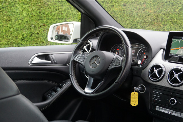 Mercedes-Benz B-Klasse B 180 Ambition | Camera Stoelverwarming | Dealeronderhouden