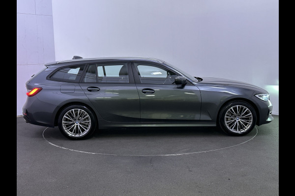 BMW 3 Serie Touring 330e Luxury Plug in Hybrid 293pk PHEV | Lederen Bekleding | Navigatie | Apple Carplay | Stoelverwarming | Climate Control | DAB | Cruise Control |