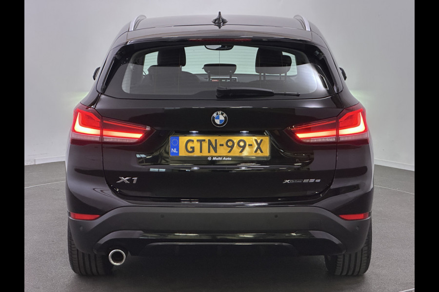 BMW X1 xDrive25e Sport line Plug in Hybrid PHEV | Led | Sportstoelen Verwarmd | Navi Prof | Sfeerverlichting  | Keyless |