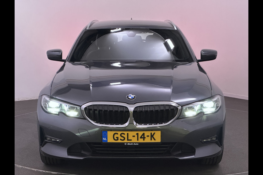 BMW 3 Serie Touring 330e Luxury Plug in Hybrid 293pk PHEV | Lederen Bekleding | Navigatie | Apple Carplay | Stoelverwarming | Climate Control | DAB | Cruise Control |