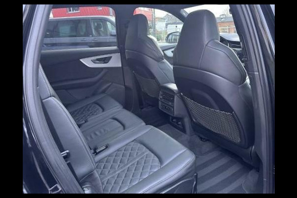 Audi Q7 55 TFSI e Quattro S-Line Black Edition RS-Seats Trek