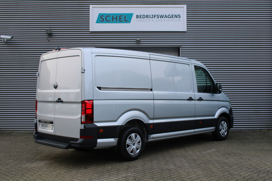 Volkswagen Crafter 35 2.0 TDI L3H2 177pk - Facelift - Navigatie - LED - Geveerde stoel - Virtual cockpit - Camera - Verwarmd stuur - Stoelverwarmin