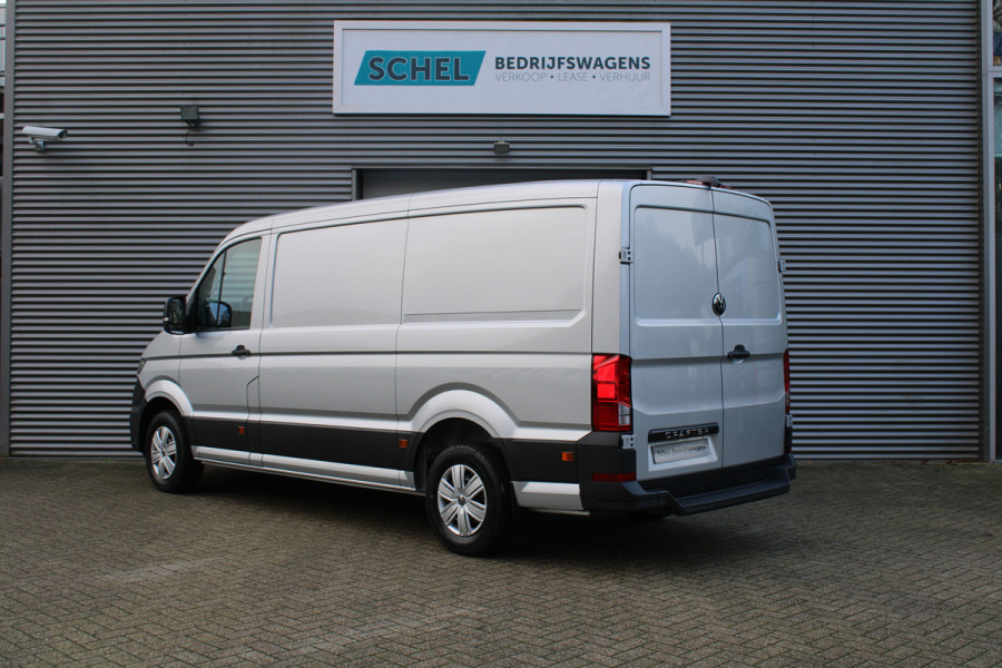 Volkswagen Crafter 35 2.0 TDI L3H2 177pk - Facelift - Navigatie - LED - Geveerde stoel - Virtual cockpit - Camera - Verwarmd stuur - Stoelverwarmin