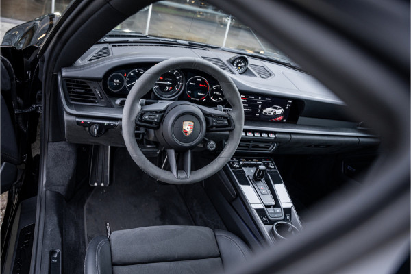 Porsche 911 3.0 Carrera 4 GTS - Matrix - 18-weg Sportstoelen - Sportuitlaat - Sport Chrono -