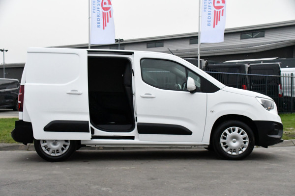 Opel Combo 1.5D L1H1 Innovation Camera, Cruise, Carplay, 130PK Automaat, Stoelverwarming, Sensoren, BOM VOL!