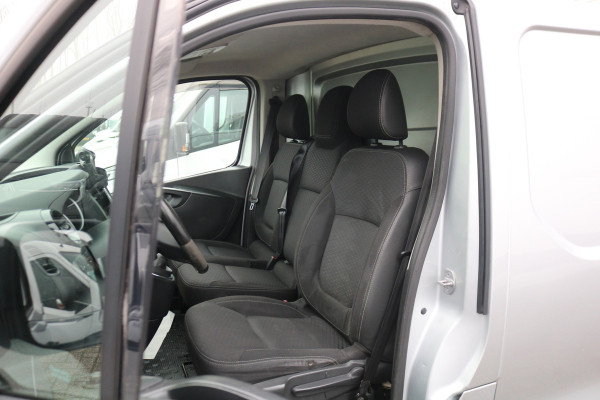 Opel Vivaro 1.6 CDti 145pk L2 H1 Sport Airco Navigatie Camera Trekhaak