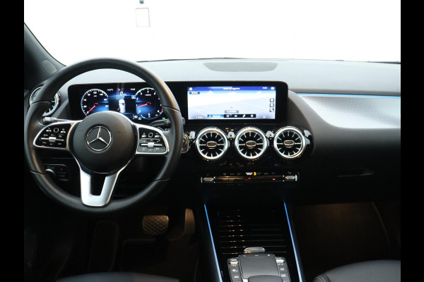 Mercedes-Benz B-Klasse 180 AUTOM. Luxury Line WIDESCREEN FULL-LED SFEERVERLICHTING