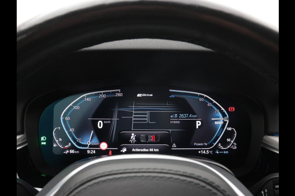 BMW 5 Serie Touring 530e Plug-In Hybrid M-Sport BLACK-LINE CAMERA CARPLAY TREKHAAK AD-CRUISE