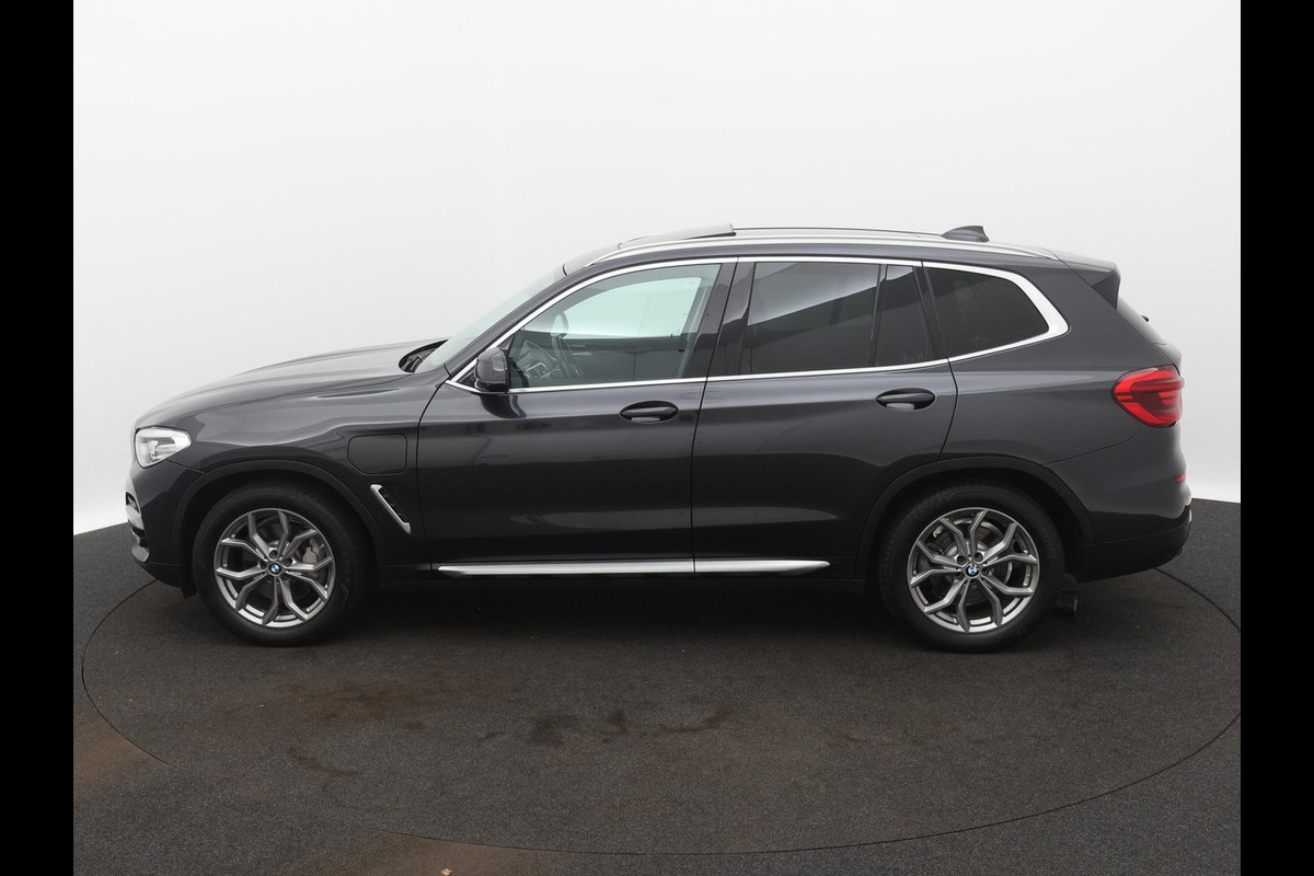 BMW X3 xDrive30e High Executive X-Line PANO EL-ACHTERKLEP FULL-LED