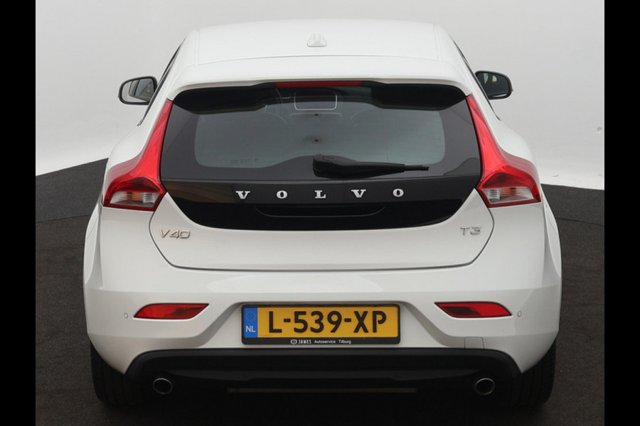 Volvo V40 2.0 T3 Momentum NAVI CRUISE WINTER-PACK