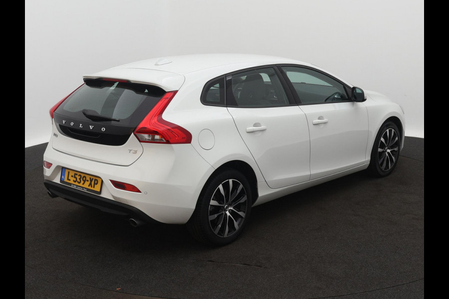 Volvo V40 2.0 T3 Momentum NAVI CRUISE WINTER-PACK