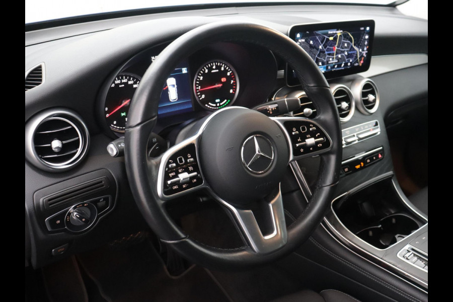 Mercedes-Benz GLC 300e 4MATIC Business Solution FULL-LED CARPLAY CRUISE