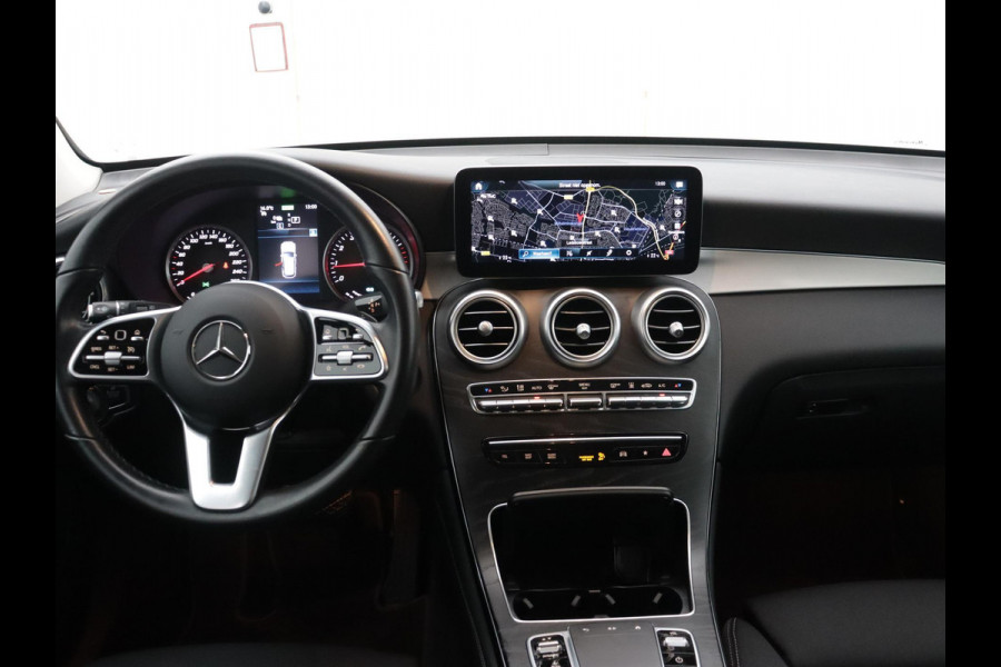 Mercedes-Benz GLC 300e 4MATIC Business Solution FULL-LED CARPLAY CRUISE