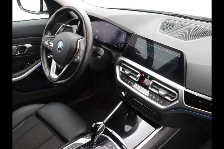 BMW 3 Serie Touring 330e PLUG-In Executive Sport-line LIVE-COCKPIT STOF-LEER