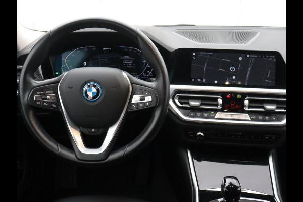 BMW 3 Serie Touring 330e PLUG-In Executive Sport-line LIVE-COCKPIT STOF-LEER