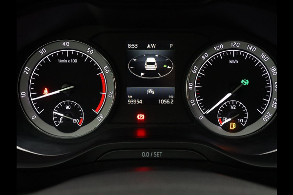 Škoda Karoq 1.5 TSI ACT Business Edition NAVI CRUISE CARPLAY
