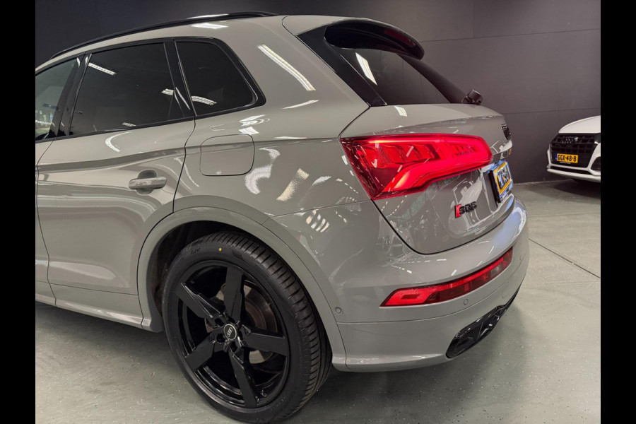 Audi Q5 55 TFSI e SQ5 PACK 21'' RS-LEDER BLACK-LINE 3XS-LINE PANO/B&O/V-COCKPIT/DAB/SFEERVERLICHTING///