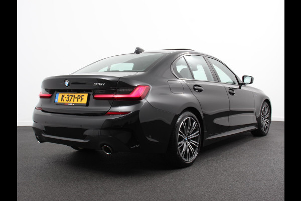 BMW 3 Serie 318i High Executive Edition M Sport | Panorama dak | Full LED | Sfeerverlichting | Climate control |  Navigatie | Carplay/Android Auto | Cruise Control | LM Velgen 18" | PDC VA | Camera