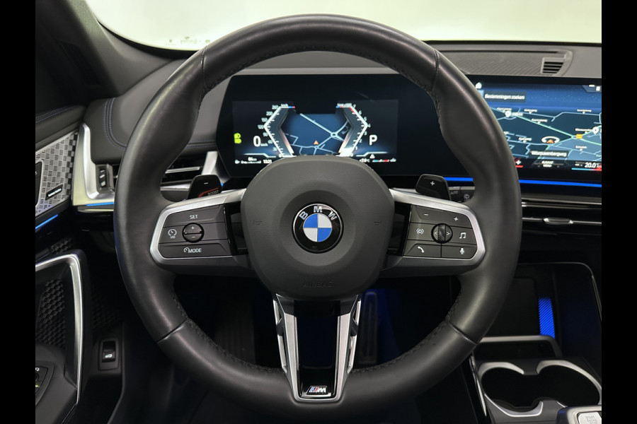 BMW X1 sDrive20i M-Sport | Panodak | Adaptive Cruise | Harman/Kardon | Head-up Display | Carplay | Alcantara Sportstoelen Memory | 360 Camera |