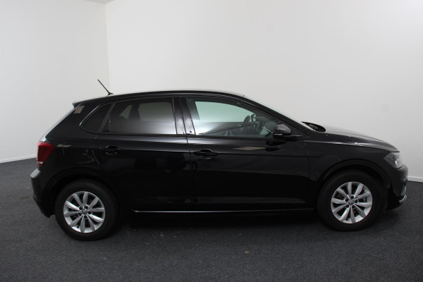 Volkswagen Polo 1.0 TSI 116pk Highline | Navigatie | Climate Control | Parkeer Sensoren V+A | App Connect | Cruise Control adaptief | Bluetooth | Lichtmetalen Velgen