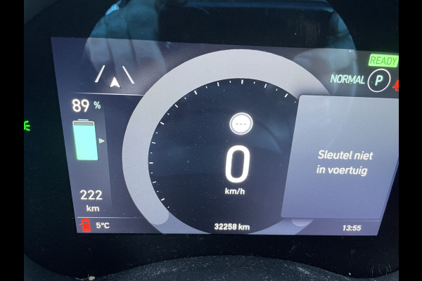 Fiat 500 3+1 La Prima 42 kWh Climate control - Cruise control - Parks.A - A-uitrijcamera - Keyless Entry/start - Apple carplay/Android Auto - Regensensor - Panoramadak