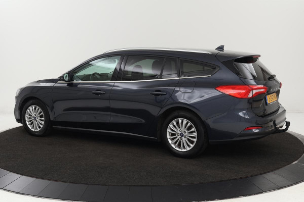 Ford Focus 1.0 EcoBoost Hybrid Titanium X | Trekhaak | Stoel & stuurverwarming | Camera | Full LED | Keyless | Carplay | Navigatie