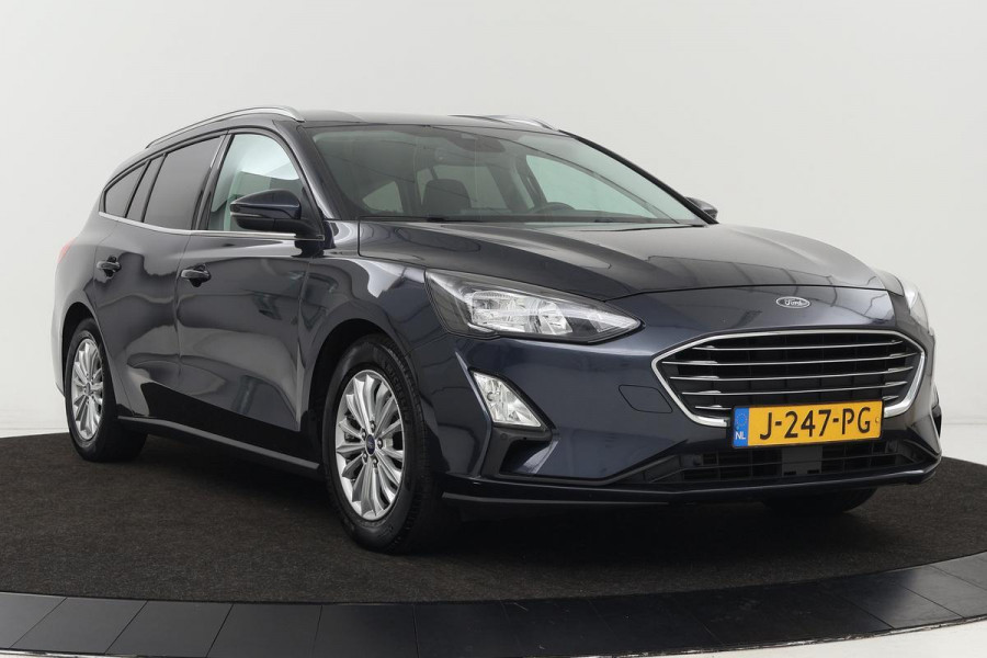 Ford Focus 1.0 EcoBoost Hybrid Titanium X | Trekhaak | Stoel & stuurverwarming | Camera | Full LED | Keyless | Carplay | Navigatie