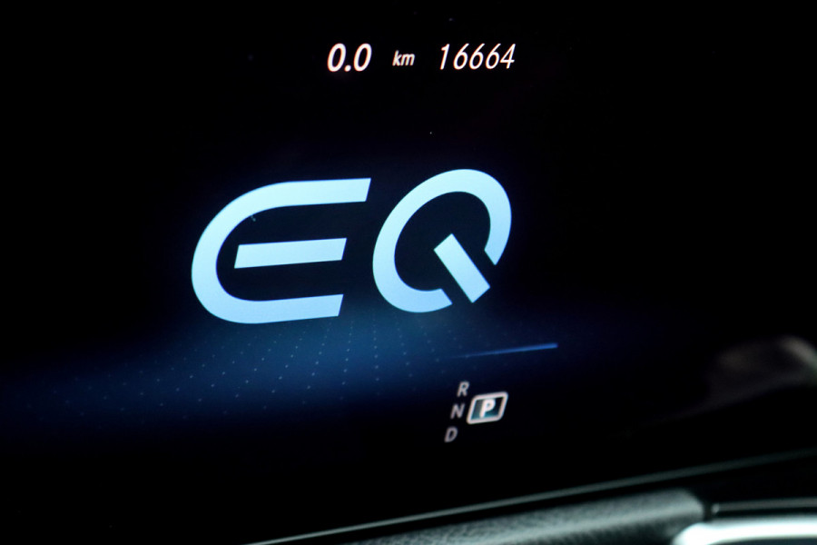 Mercedes-Benz EQB 300 4MATIC AMG Line 67 kWh | Distronic+ | Panoramadak | Memory | Burmester | Keyless Go | Surround Camera | Nightpakket | Augmented Reality |