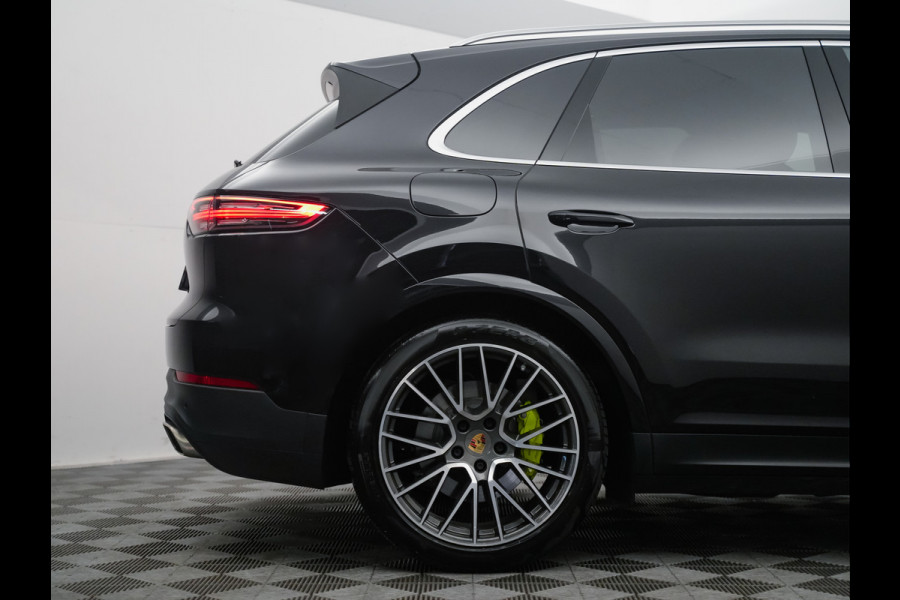 Porsche Cayenne 3.0 E-Hybrid 462pk Sport Chrono (matrix,sportleer,luchtvering,360)