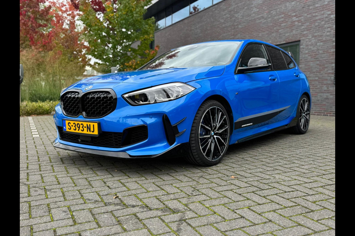 BMW 1-serie M135i xDrive High Executive