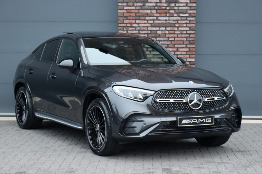 Mercedes-Benz GLC Coupé 300 4MATIC AMG Line Aut9 | Panoramadak | Distronic Pro | Trekhaak | Verwarmd Stuurwiel | Surround Camera | Memory | Nightpakket | Sfeerverlichting |