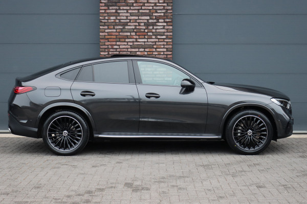 Mercedes-Benz GLC Coupé 300 4MATIC AMG Line Aut9 | Panoramadak | Distronic Pro | Trekhaak | Verwarmd Stuurwiel | Surround Camera | Memory | Nightpakket | Sfeerverlichting |