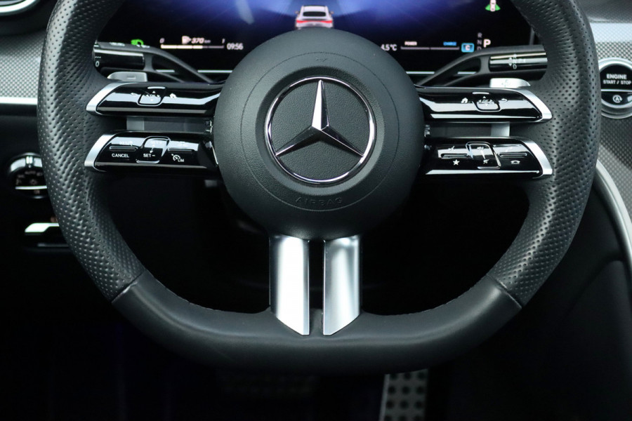 Mercedes-Benz GLC Coupé 300 4MATIC AMG Line Aut9 | Panoramadak | Distronic Pro | Trekhaak | Verwarmd Stuurwiel | Surround Camera | Memory | Nightpakket | Sfeerverlichting |