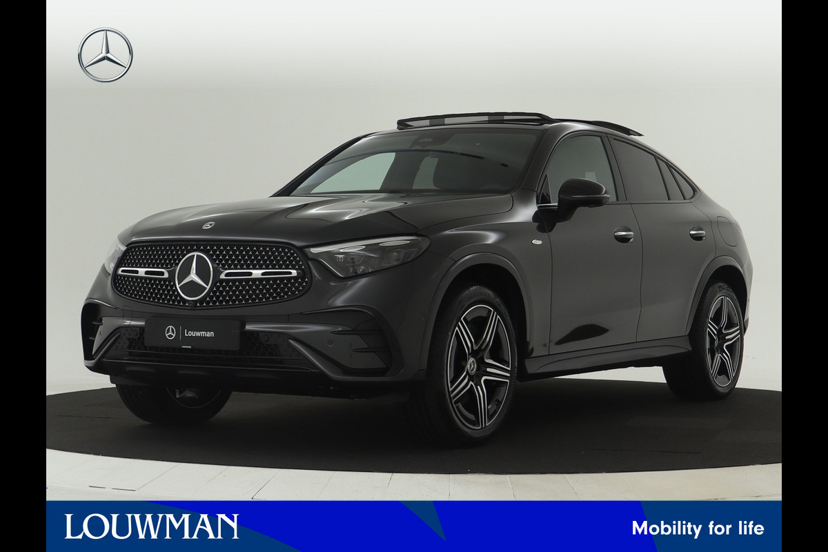 Mercedes-Benz GLC 300e 4MATIC Sport Edition | Trekhaak | Nightpakket | Parkeerpakket met 360°-camera | KEYLESS GO-comfortpakket | Winter pakket | EASY PACK achterklep | Memorypakket | Burmester® 3D-surround sound system |