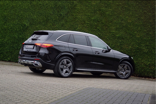 Mercedes-Benz GLC GLC 300 e 4MATIC AMG Line | Achterasbesturing Luchtvering Burmester Trekhaak Distronic