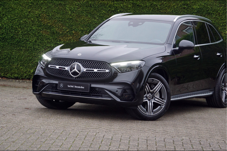 Mercedes-Benz GLC GLC 300 e 4MATIC AMG Line | Achterasbesturing Luchtvering Burmester Trekhaak Distronic