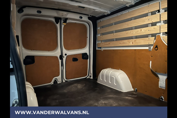 Renault Trafic 2.0 dCi 150pk **BPM VRIJ voor de Ondernemer** L2H1 Euro6 Airco | LED | Cruisecontrol | Trekhaak | Parkeersensoren bijrijdersbank