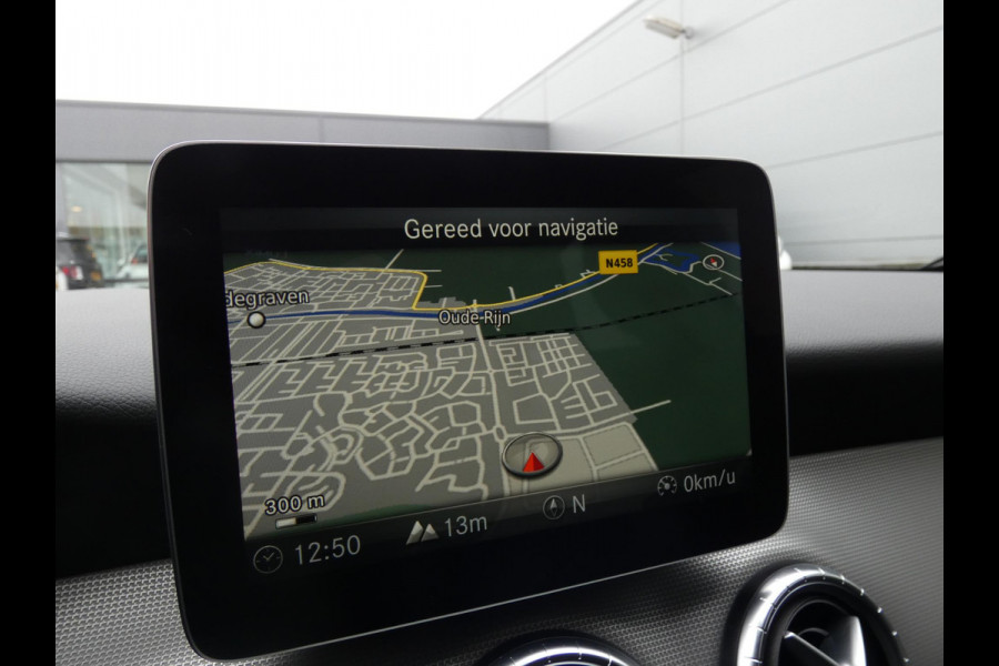 Mercedes-Benz CLA-Klasse 180 Business Solution | NAVIGATIE | ACHTERUITRIJCAMERA |