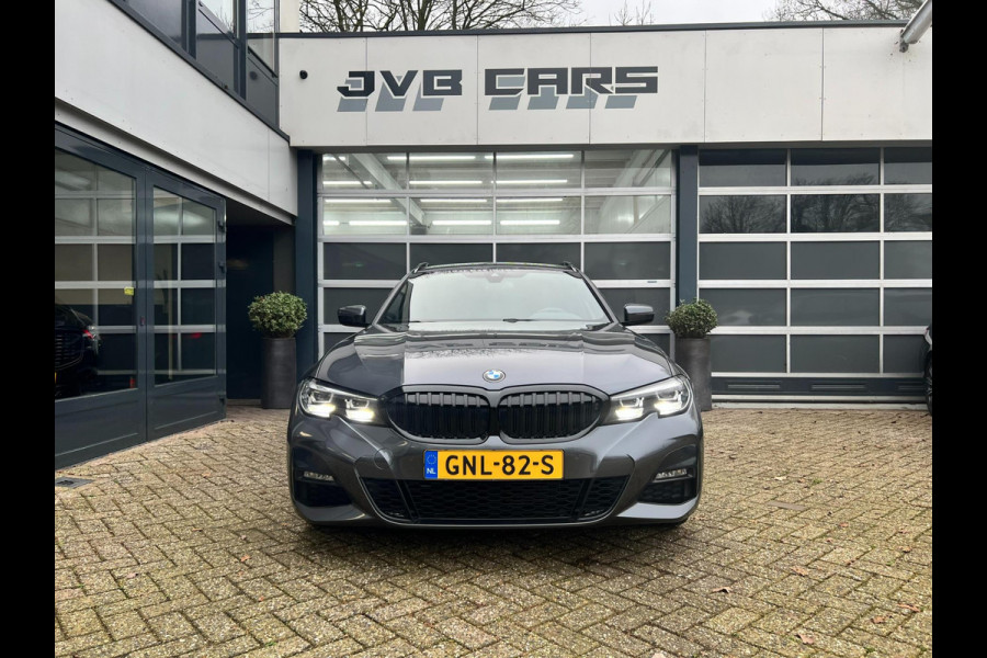 BMW 3 Serie Touring 318i High Executive | M Sport | Sfeerverlichting